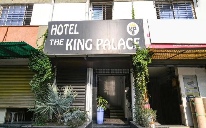 FabExpress The King Palace