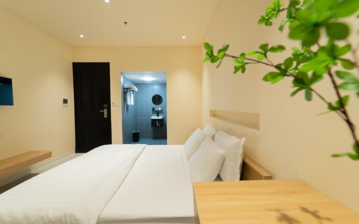 Hạng phòng Deluxe (DLX) - Gấu Hotel