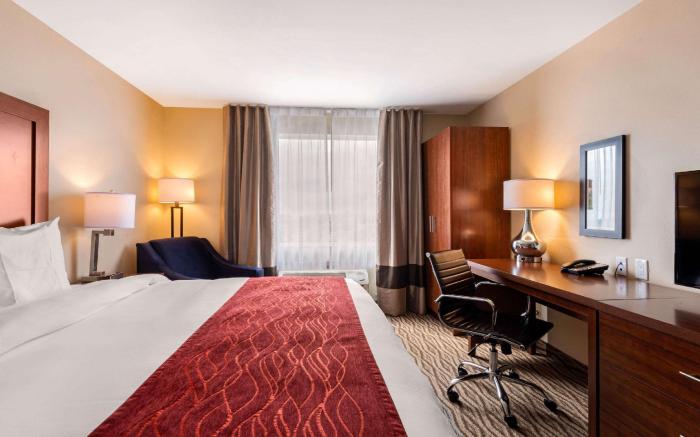 Comfort Inn & Suites
