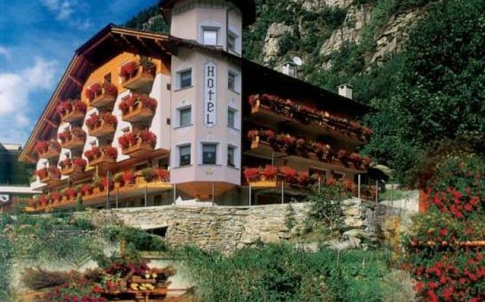 Alps Oriental Wellness HOTEL