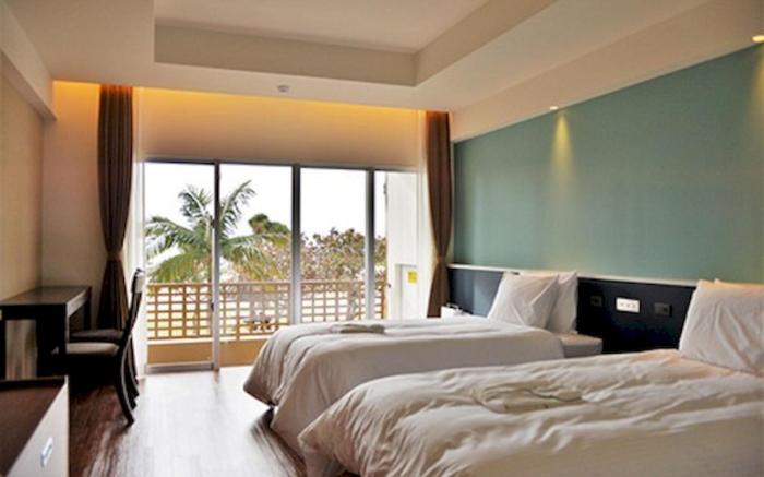 SUNSET BEACH HOTEL