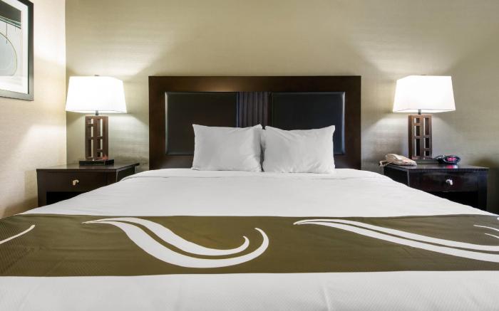 Quality Inn & Suites Charleston - Civic Center