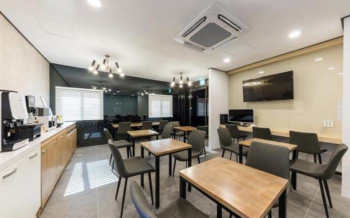 Cheonan Aden Hotel