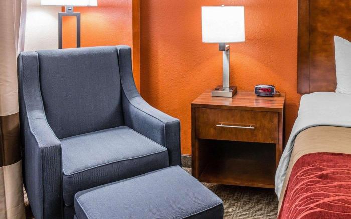 Comfort Inn & Suites Lakeland North I-4