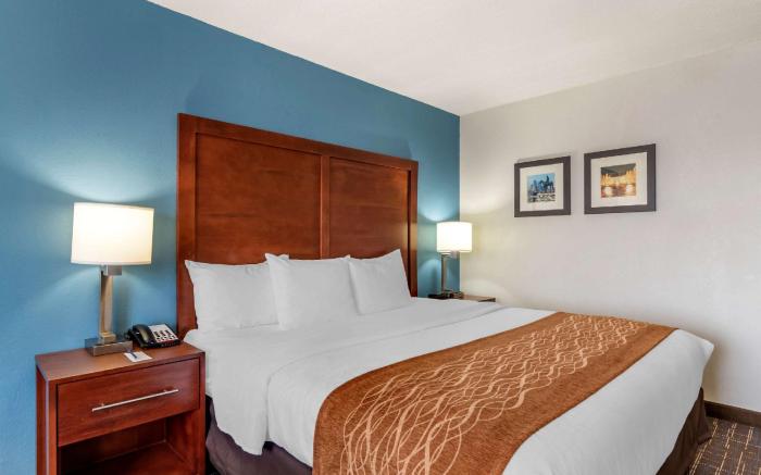 Comfort Inn & Suites Lees Summit - Kansas City