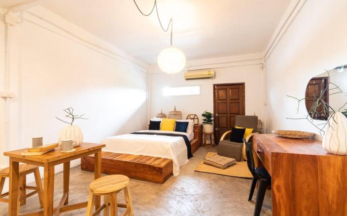 Near One Nimman 4Bedrooms TownHouse