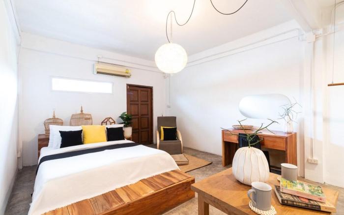 Near One Nimman 4Bedrooms TownHouse