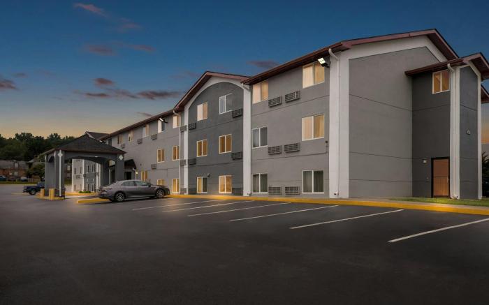 Red Roof Inn Huntsville, AL