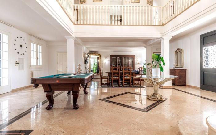 Villa Petrone | Luxury Four Seasons-Jacuzzi&Pool