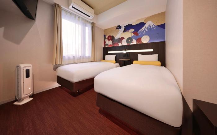Kuromon Crystal Hotel