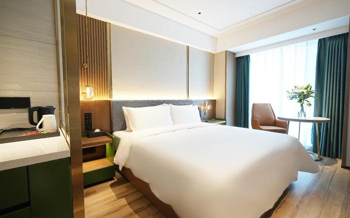 Madison Hotel Jining Taibai Lake Wuyue Plaza