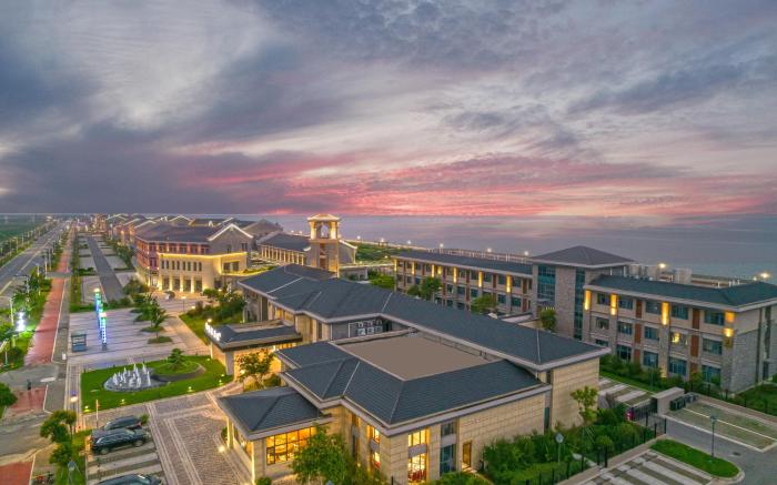 Starway Hotel Qidong Lusi Port