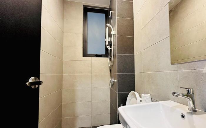 New-Urban Suites 2BRHomestay 8pax Sauna@WL UB285 N