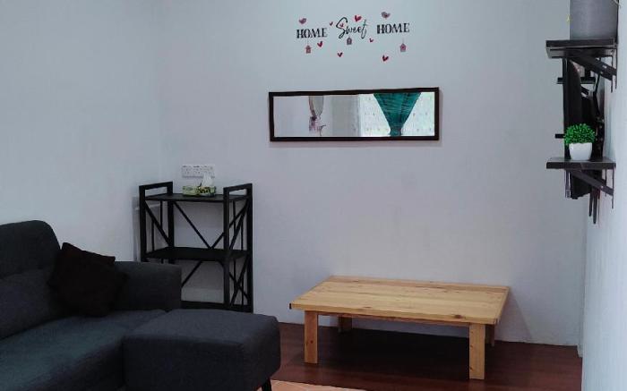 Cheerful House Two Bedrooms