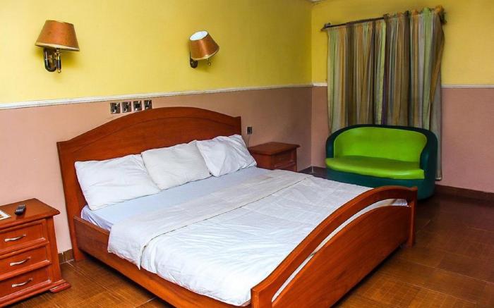 Hipoint Hotel, Isolo-Ejigbo 