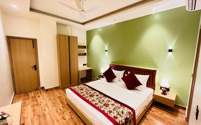 Hotel IP Swarn - Indirapuram