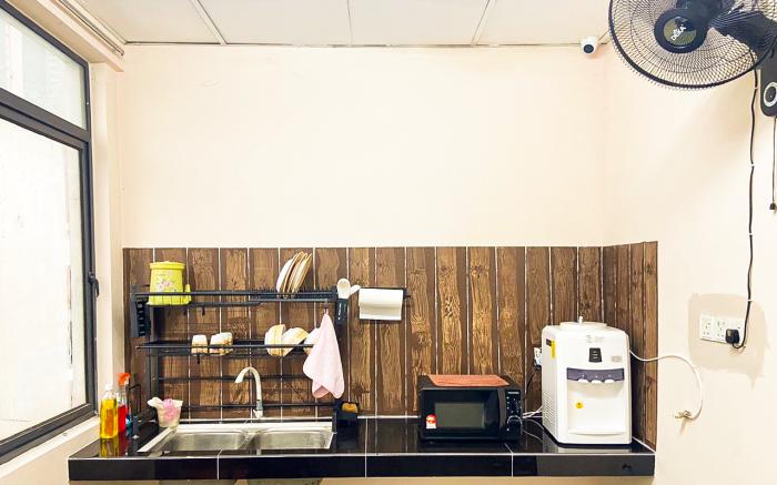 Hostel Black88 Airport Transit - Self Check in