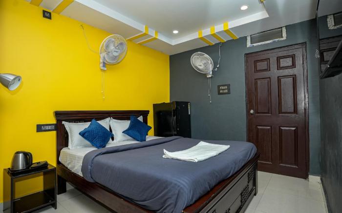 HIVEE-1 Rooms & Living AC