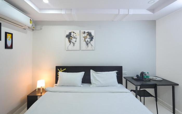 HIVEE-1  Rooms & Living non AC