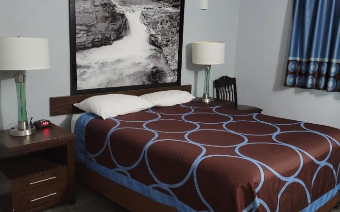 Super 8 North Red Deer