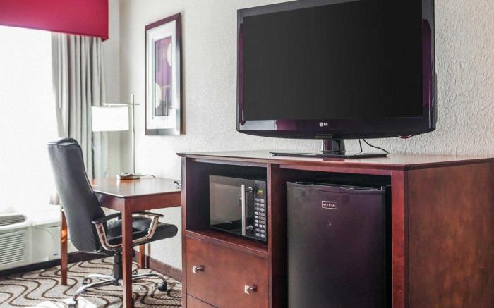 Quality Inn & Suites Altoona - Des Moines