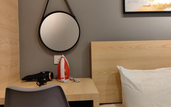 K Avenue Comfort Studio 3 Pax (5 Mins to Airport)