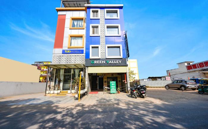 FabHotel Green Valley