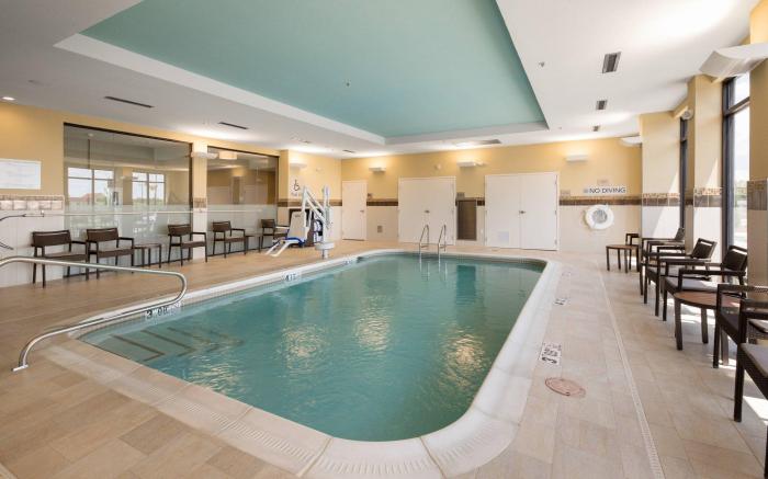 Courtyard Russellville