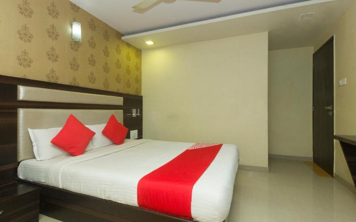 Hotel O Royal Grand Near Chhatrapati Shivaji International Airport