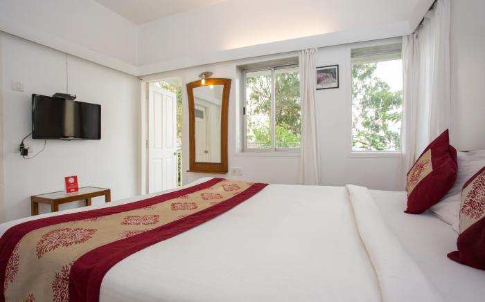 Hotel Signature Crest Near St Joseph's Catholic Church, Panchgani