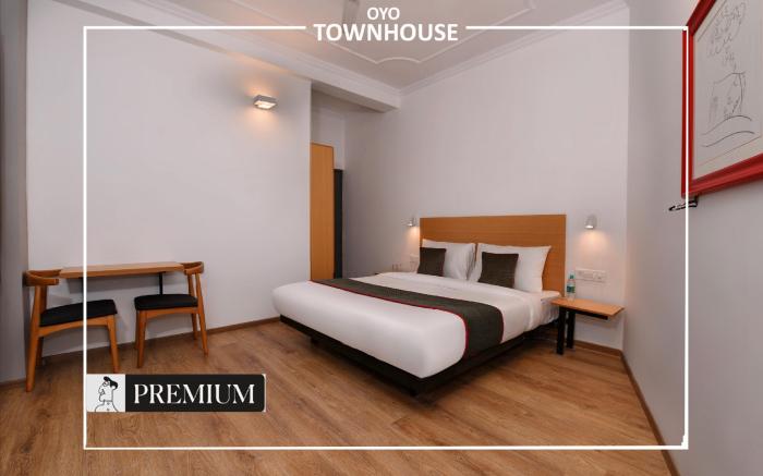 Townhouse Singapore Mall