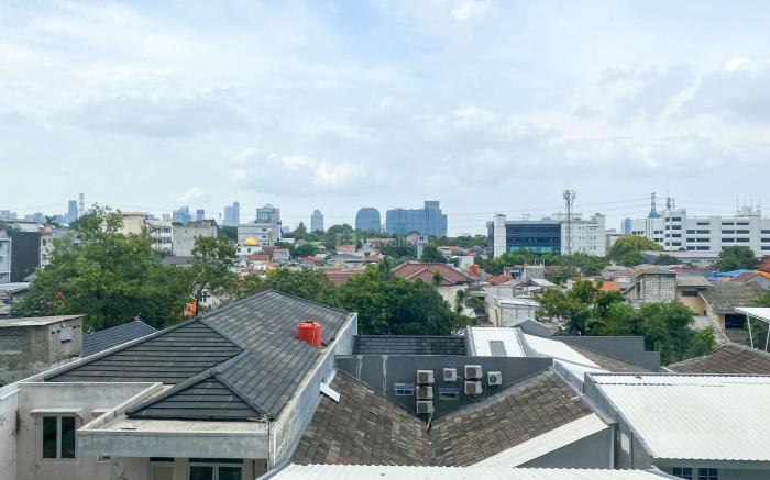 Good Deal Studio Loft at Nifarro Park By Travelio