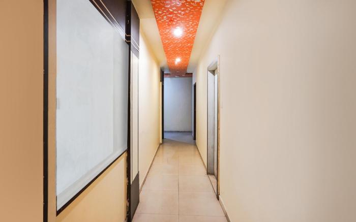 Hotel O Crystal