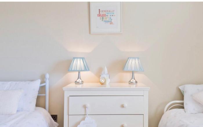 Modern Homestay Rooms 15 MINUTES to Dublin Airport