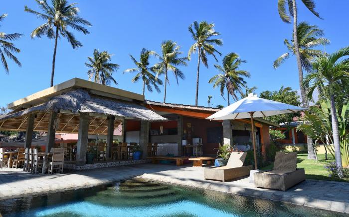 Glamping @ Pebbles & Fins
