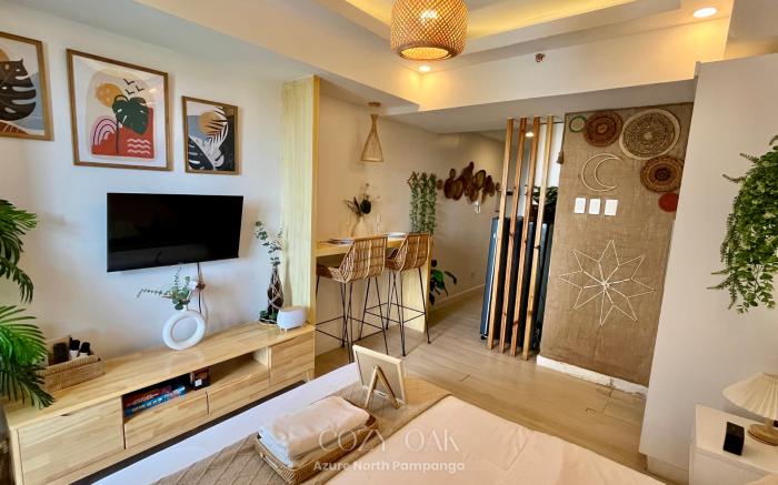 Cozy Oak - Spacious Boho-Inspired with Pool View
