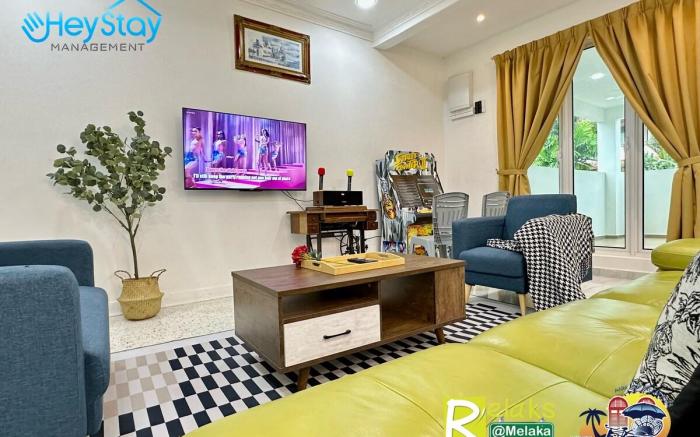 Klebang 4B3B21Pax PooltableKaraoK Jacuzzi TownArea