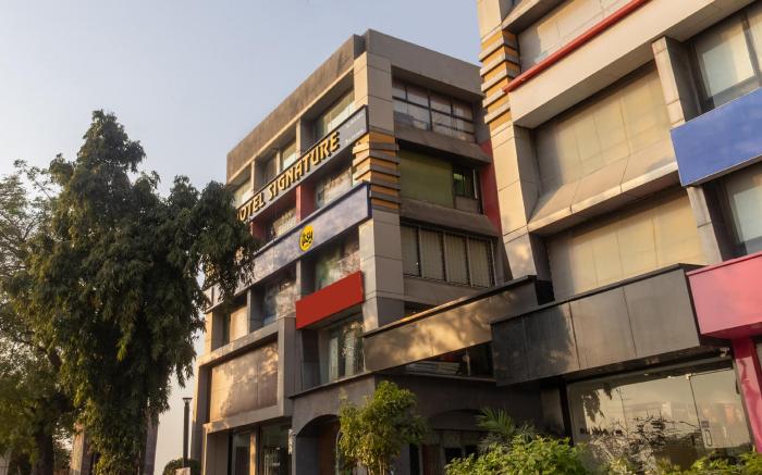 Itsy Hotels Signature, Nehru Nagar