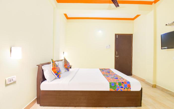 FabExpress Shanel Beachside Resort - Tito's lane, Baga Beach