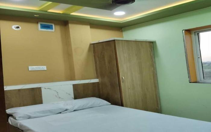 SPOT ON HOTEL RONAK PLACE