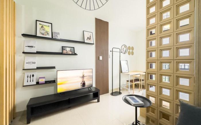 Stylish 1BR in Shore 2 | Steps from MOA 1X35