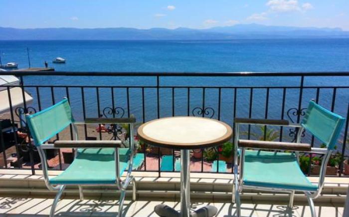 Artemis Hotel