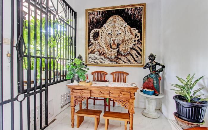 OYO Homes 93608 YY's House Syariah