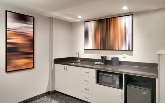 Courtyard by Marriott Charlotte Airport LoSo