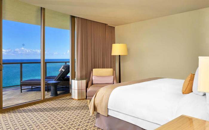 The St. Regis Bal Harbour Resort