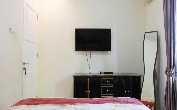 Queen House. Rumah Mewah dengan 5 kamar tidur