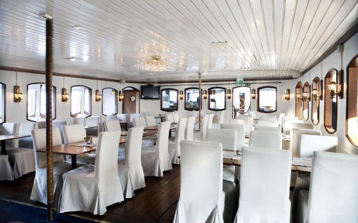 Malardrottningen Yacht Hotel & Restaurant