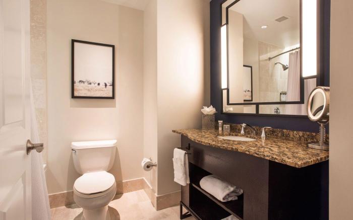 Magnolia Hotel Houston, a Tribute Portfolio Hotel