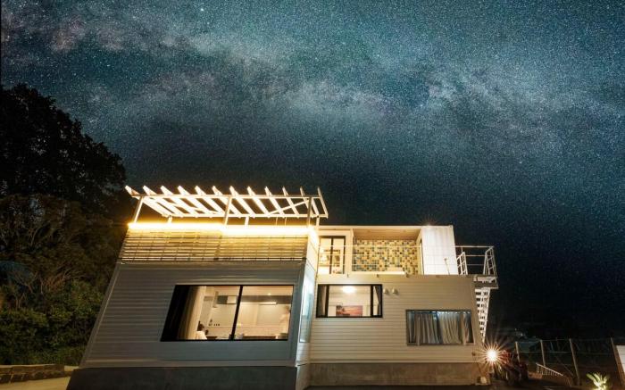 Private Sauna/Observation Jacuzzi/American BBQ Grill/100-Inch Screen/Entire Villa Rental/Chikura