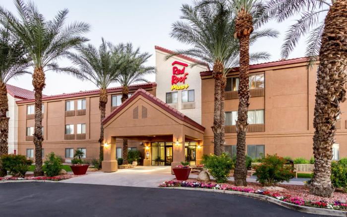 Red Roof PLUS+ Tempe - Phoenix Airport